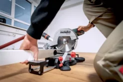 Scie à Onglets METABO KS 216 M - 1100W Ø 216 Mm - 610216000 -Maison Outil Boutique 1021600a 02