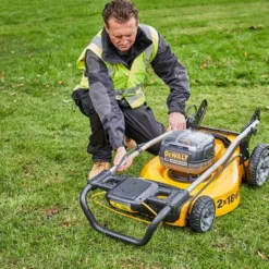 Tondeuse XR 18V Brushless DEWALT - DCMW564N-XJ -Maison Outil Boutique dcmw564n a2